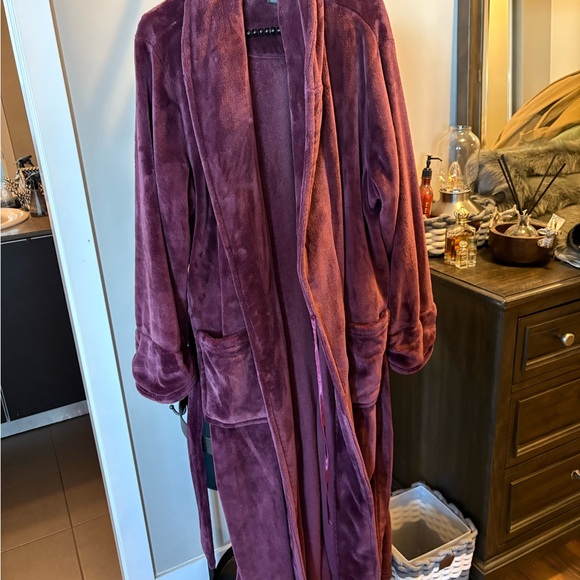 Elysian Plush Purple Women's Robe - Picture 2 of 4